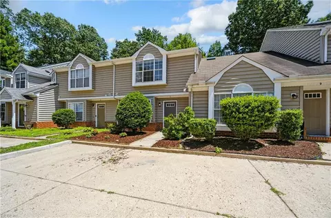 Exterior - 7 Madrone Pl, Hampton, VA 23666 photo 2 of 5