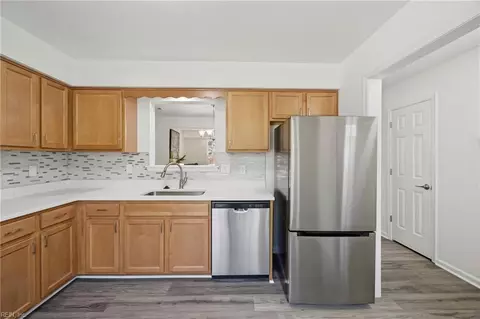 Kitchen - 7 Madrone Pl, Hampton, VA 23666 photo 1 of 1