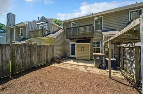 Exterior - 7 Madrone Pl, Hampton, VA 23666 photo 3 of 5
