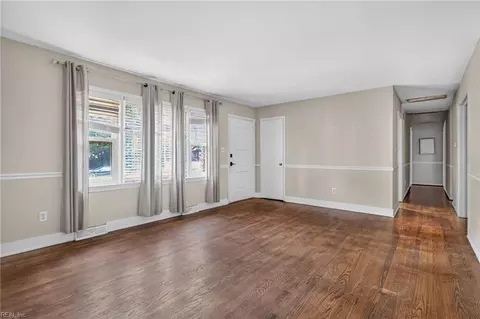 34 Roberta Dr, Hampton, VA 23666 photo 6