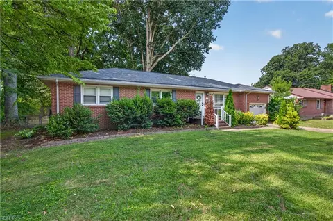 34 Roberta Dr, Hampton, VA 23666 photo 3
