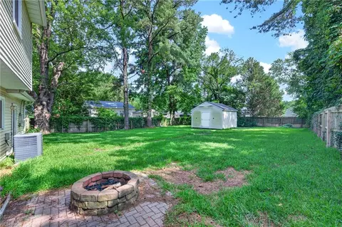 Exterior - 158 Saunders Rd, Hampton, VA 23666 photo 6 of 6