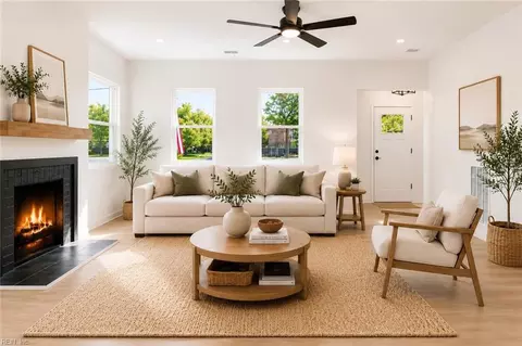 Living - 6015 Hampton Blvd, Norfolk, VA 23508 photo 2 of 5
