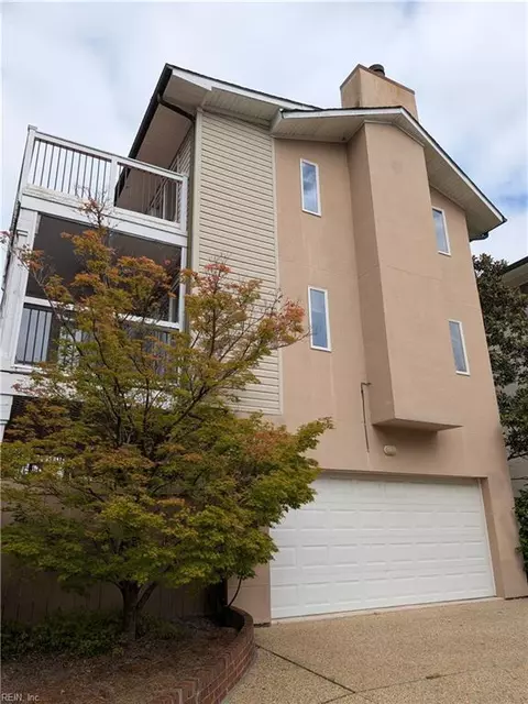 220 83rd St #A, Virginia Beach, VA 23451