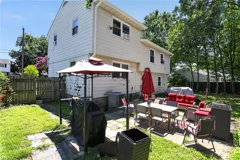 Exterior - 1527 Grove St, Hampton, VA 23664 photo 6 of 6