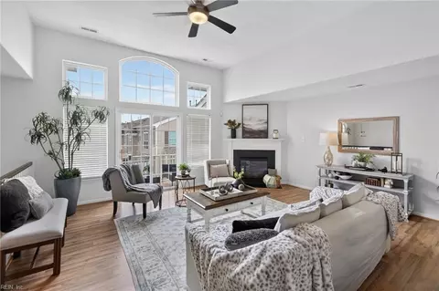 853 Mission Ave, Virginia Beach, VA 23462