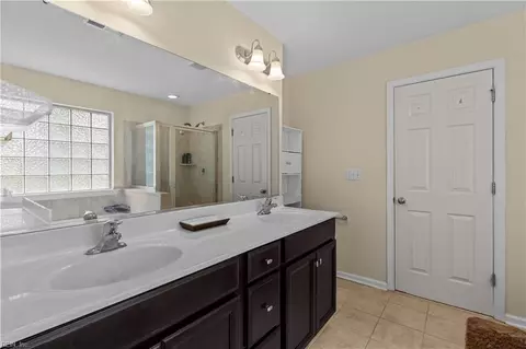Bath - 220 Benthall Rd, Hampton, VA 23664 photo 1 of 2