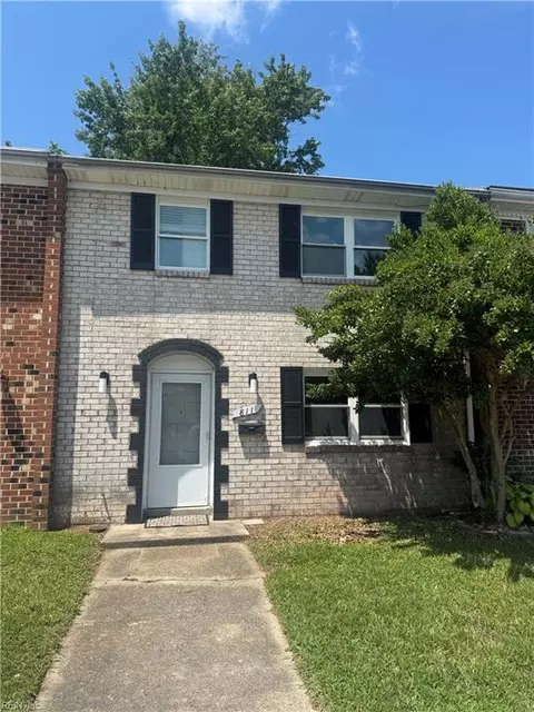 811 Cathedral Dr, Virginia Beach, VA 23455