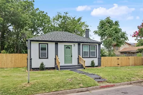 Exterior - 905 Butt St, Chesapeake, VA 23324 photo 1 of 5
