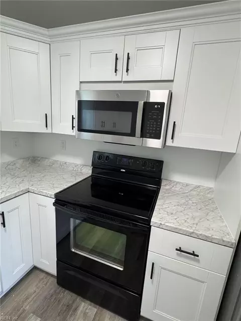 1018 Rowe St, Hampton, VA 23669 photo 9