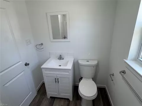 1018 Rowe St, Hampton, VA 23669 photo 16