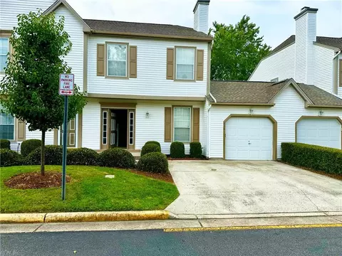 936 Miner Dr, Virginia Beach, VA 23462
