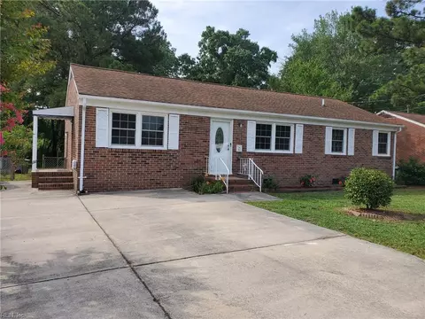Exterior - 8 Sheralyn Pl, Hampton, VA 23666 photo 3 of 6