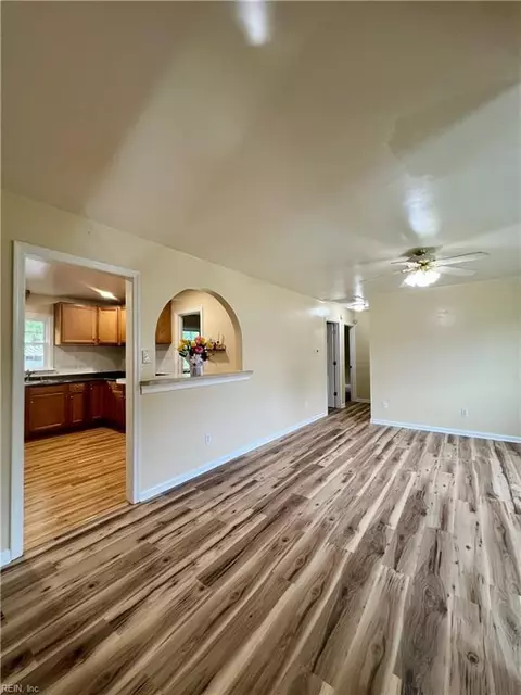Living - 8 Sheralyn Pl, Hampton, VA 23666 photo 3 of 3