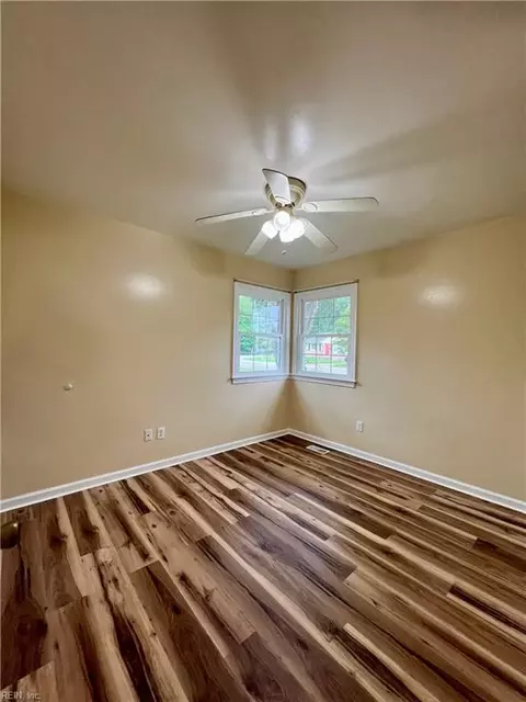 Bedroom - 8 Sheralyn Pl, Hampton, VA 23666 photo 2 of 4