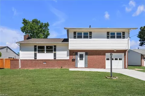 Exterior - 3404 Hardee Ct, Hampton, VA 23666 photo 2 of 6
