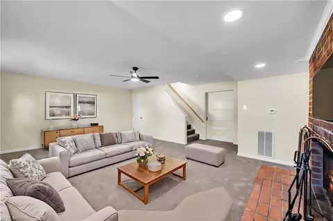 Living - 3404 Hardee Ct, Hampton, VA 23666 photo 1 of 3