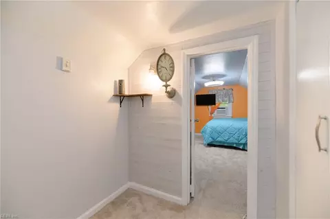 Entry Way - 22 Plaza Dr, Hampton, VA 23669 photo 1 of 1