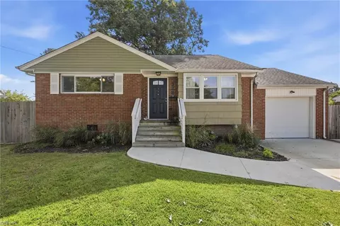 328 Bernice Pl, Virginia Beach, VA 23452