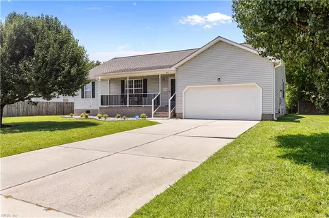 417 S Parliament Dr, Virginia Beach, VA 23462