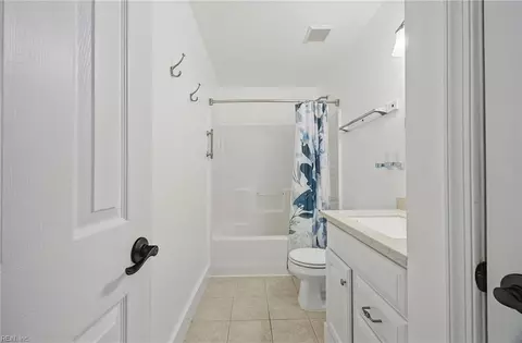 6742 Amanda Ct, Gloucester, VA 23061 photo 29