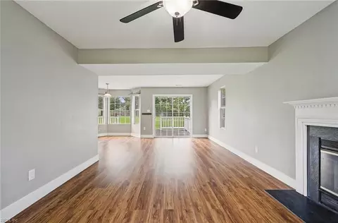 6742 Amanda Ct, Gloucester, VA 23061 photo 8
