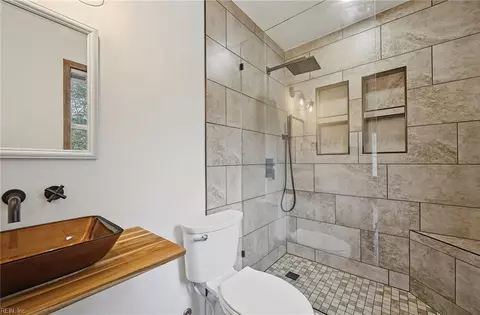 6742 Amanda Ct, Gloucester, VA 23061 photo 28