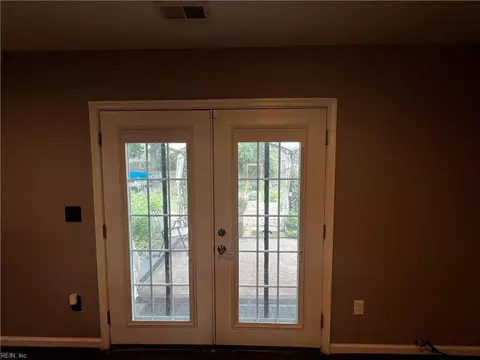 Entry Way - 754 E Little Back River Rd, Hampton, VA 23669 photo 2 of 2