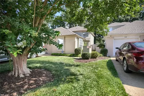 946 Nicklaus Dr, Newport News, VA 23602