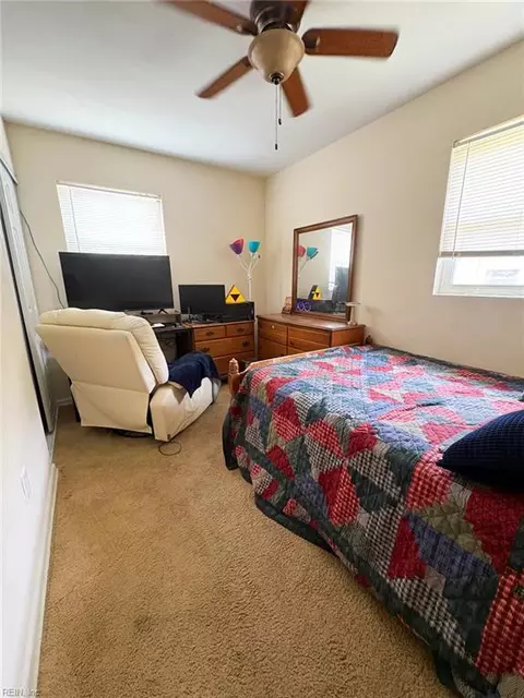 Bedroom - 641 Nottingham Dr, Hampton, VA 23669 photo 5 of 6