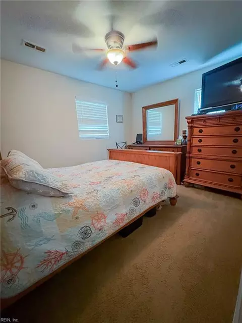 Bedroom - 641 Nottingham Dr, Hampton, VA 23669 photo 2 of 6