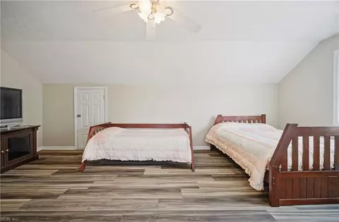 Bedroom - 203 Skipper Ct, Hampton, VA 23669 photo 3 of 6