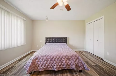 Bedroom - 203 Skipper Ct, Hampton, VA 23669 photo 4 of 6
