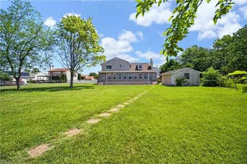 Exterior - 203 Skipper Ct, Hampton, VA 23669 photo 7 of 12