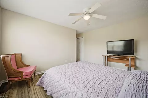 Bedroom - 203 Skipper Ct, Hampton, VA 23669 photo 2 of 6