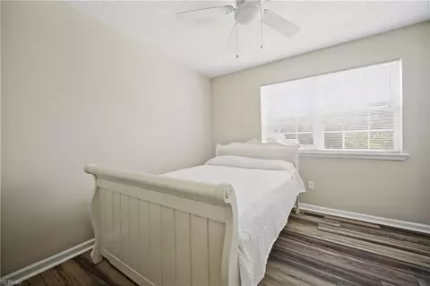 Bedroom - 203 Skipper Ct, Hampton, VA 23669 photo 6 of 6