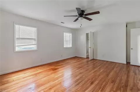 101 Garrett Dr, Hampton, VA 23669 photo 9