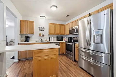 Kitchen - 4606 Old Fox Trl, Chesapeake, VA 23321 photo 1 of 3