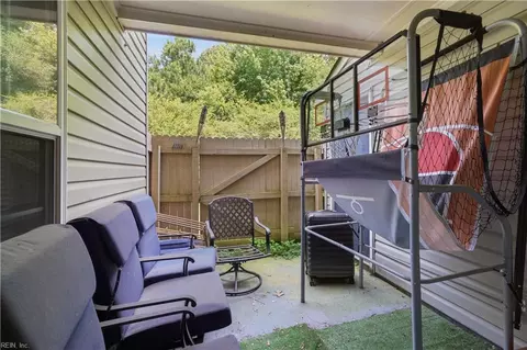 Exterior - 4606 Old Fox Trl, Chesapeake, VA 23321 photo 3 of 3