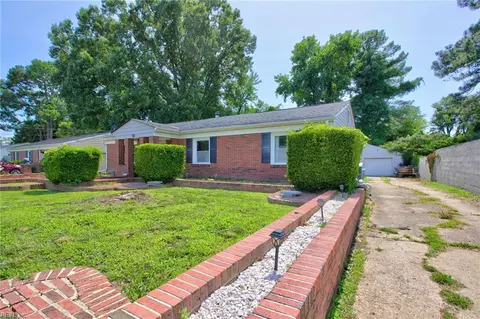 713 Pelham Dr, Hampton, VA 23669 photo 3
