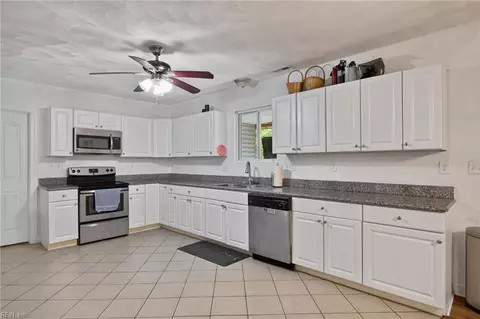 713 Pelham Dr, Hampton, VA 23669 photo 29