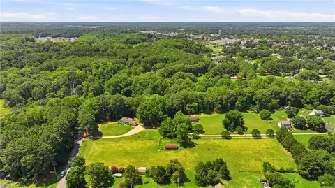 View/Area - 16 Dashiell Dr, Smithfield, VA 23430 photo 5 of 6