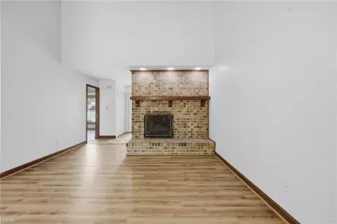 Living - 16 Dashiell Dr, Smithfield, VA 23430 photo 1 of 6