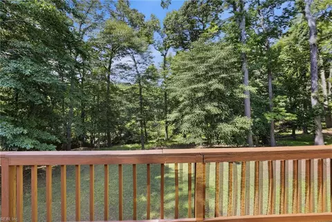 Exterior - 16 Dashiell Dr, Smithfield, VA 23430 photo 6 of 9