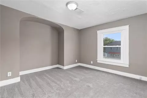 Bedroom - 509 N Mallory St, Hampton, VA 23663 photo 3 of 5