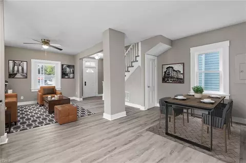 Entry Way - 509 N Mallory St, Hampton, VA 23663 photo 3 of 3