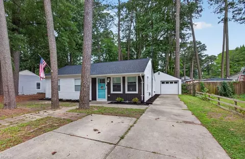 Exterior - 108 Clover St, Hampton, VA 23669 photo 2 of 6