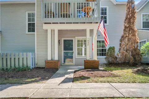 102 Windsor Ln #F, Williamsburg, VA 23185