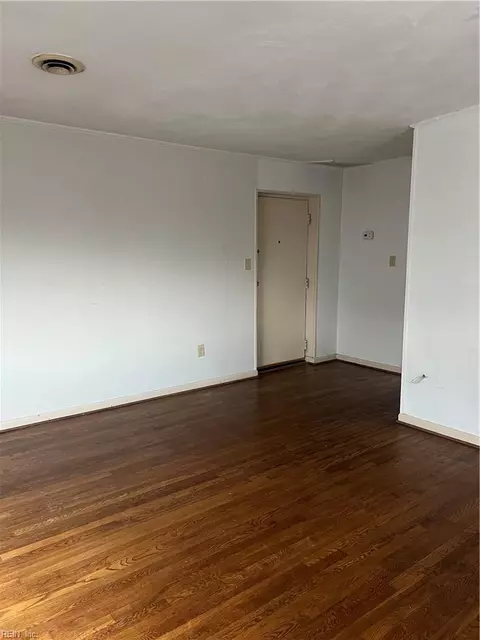 2057 E Ocean View Ave, Norfolk, VA 23503 photo 3