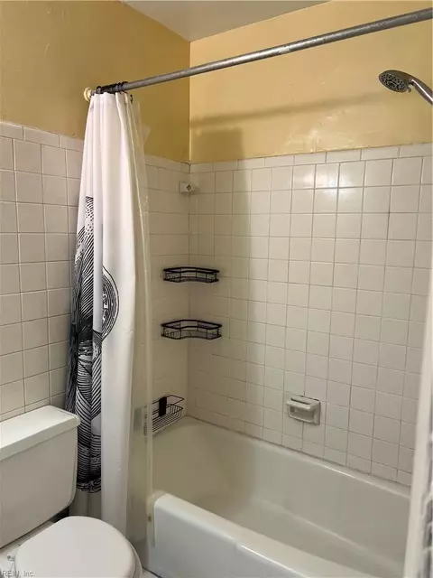 2057 E Ocean View Ave, Norfolk, VA 23503 photo 8